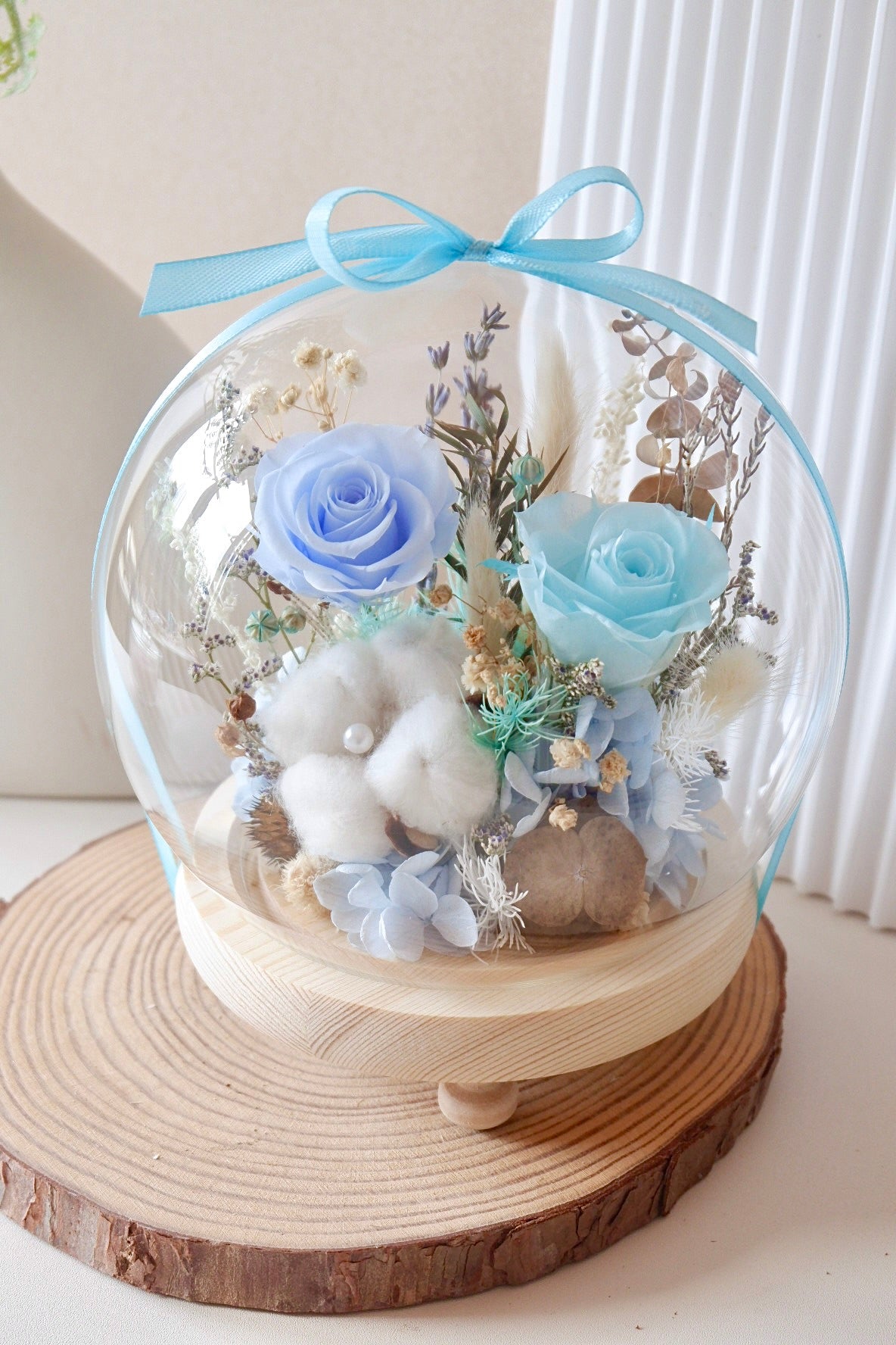 Kai Preserved Flower Snow Globe