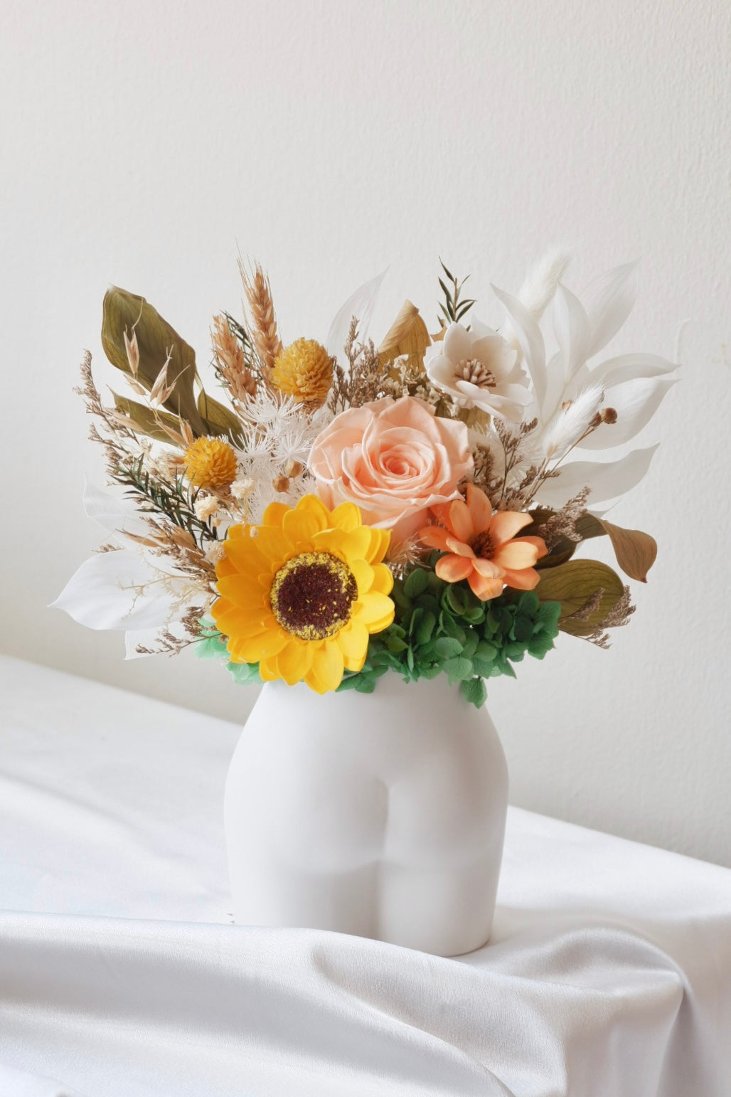 Garden of Bliss Preserved Cheeky Butt Vase