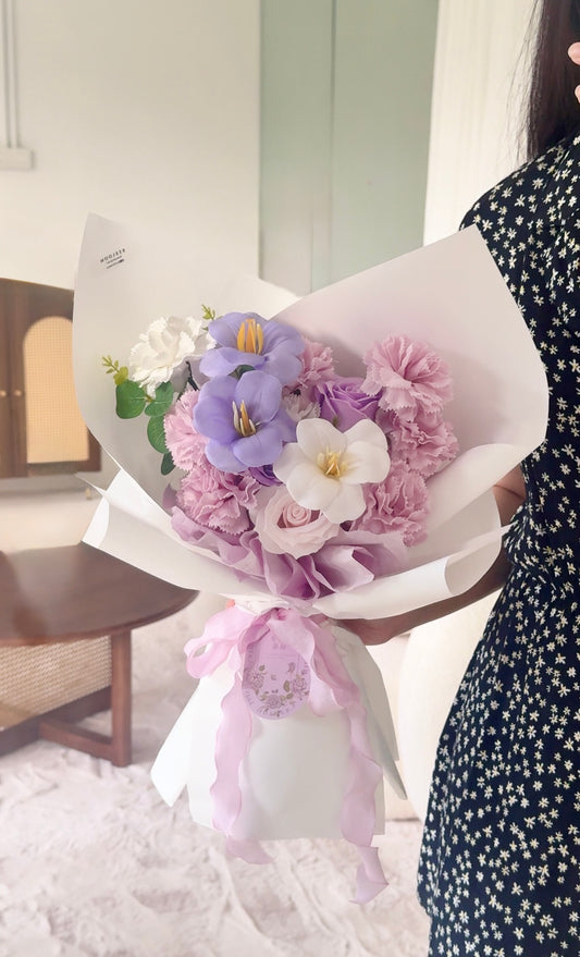 Gentle Love Soap Flower Bouquet (Purple)